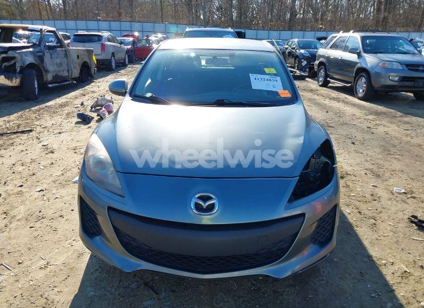 Photo 13 of 2013 Mazda Mazda3 I SPORT (VIN JM1BL1U7XD1814363)