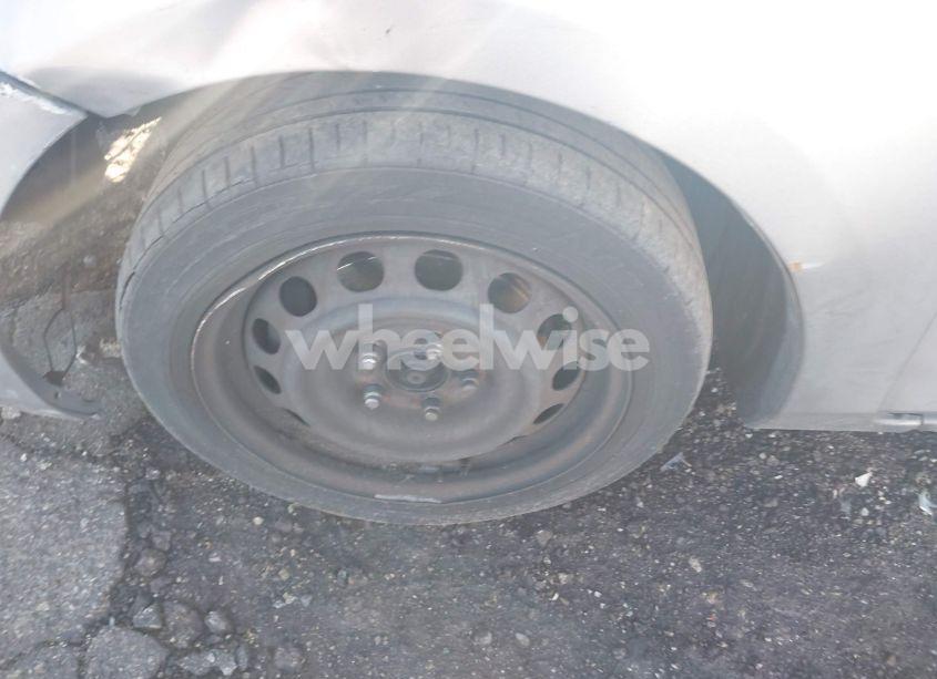 Photo 12 of 2013 Mazda Mazda3 I SPORT (VIN JM1BL1U87D1703441)