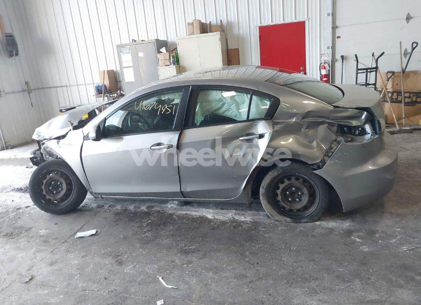 Photo 14 of 2012 Mazda Mazda3 I SPORT (VIN JM1BL1UF0C1525854)