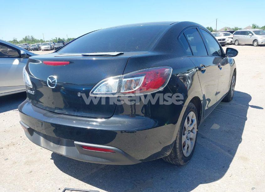 Photo 4 of 2011 Mazda Mazda3 I SPORT (VIN JM1BL1UF1B1455344)