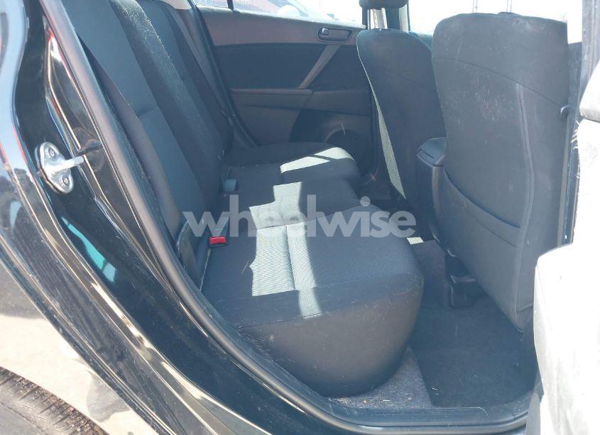 Photo 8 of 2011 Mazda Mazda3 I SPORT (VIN JM1BL1UF1B1455344)