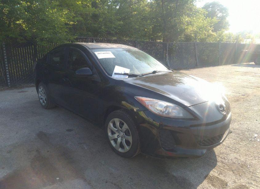2012 Mazda Mazda3 I SPORT (VIN JM1BL1UF1C1507489) main photo