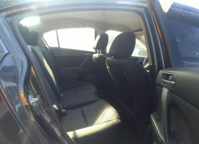 Photo 8 of 2012 Mazda Mazda3 I SPORT (VIN JM1BL1UF1C1507489)