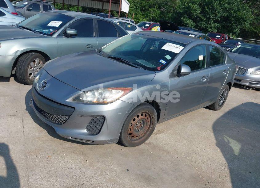 Photo 2 of 2012 Mazda Mazda3 I SPORT (VIN JM1BL1UF1C1565182)