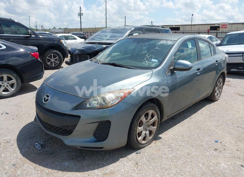 Photo 2 of 2012 Mazda Mazda3 I SPORT (VIN JM1BL1UF1C1579762)