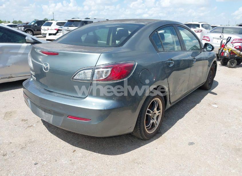 Photo 4 of 2012 Mazda Mazda3 I SPORT (VIN JM1BL1UF1C1579762)