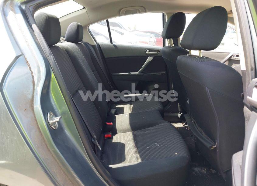 Photo 8 of 2012 Mazda Mazda3 I SPORT (VIN JM1BL1UF1C1579762)