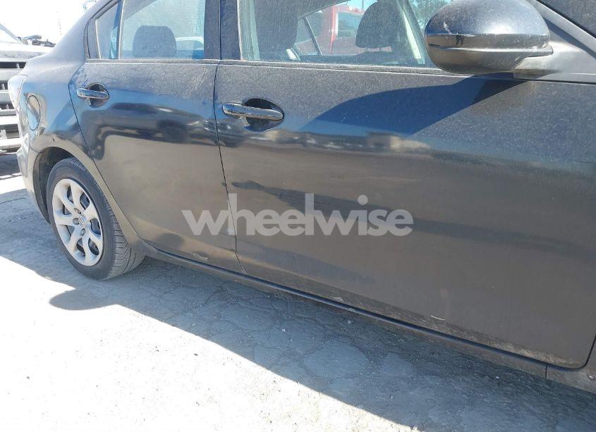 Photo 12 of 2012 Mazda Mazda3 I SPORT (VIN JM1BL1UF1C1653469)