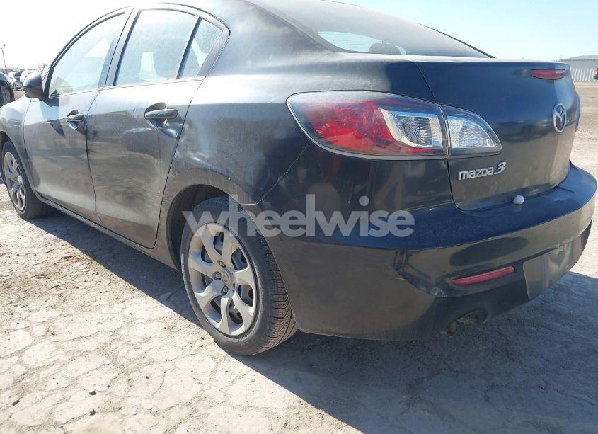 Photo 14 of 2012 Mazda Mazda3 I SPORT (VIN JM1BL1UF1C1653469)