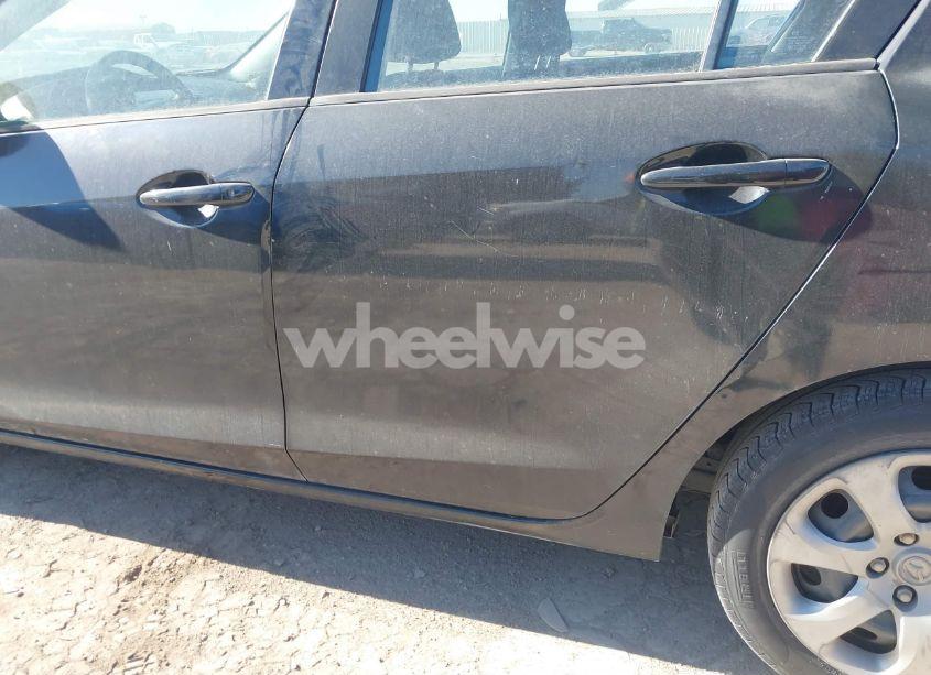 Photo 15 of 2012 Mazda Mazda3 I SPORT (VIN JM1BL1UF1C1653469)