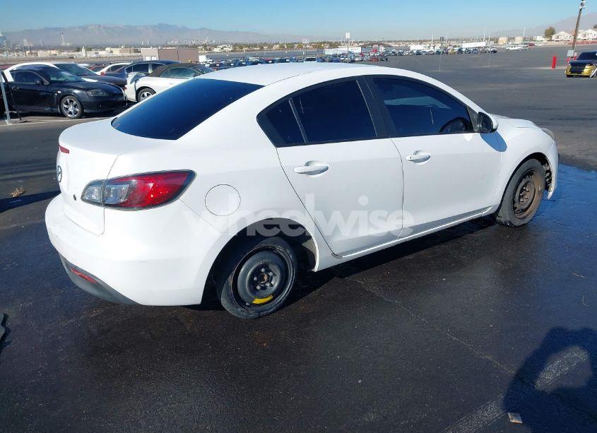 Photo 4 of 2011 Mazda Mazda3 I SPORT (VIN JM1BL1UF2B1448029)
