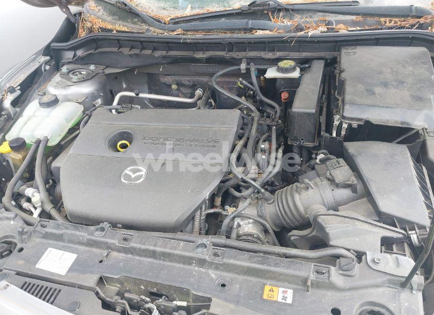 Photo 10 of 2011 Mazda Mazda3 I SPORT (VIN JM1BL1UF2B1481192)