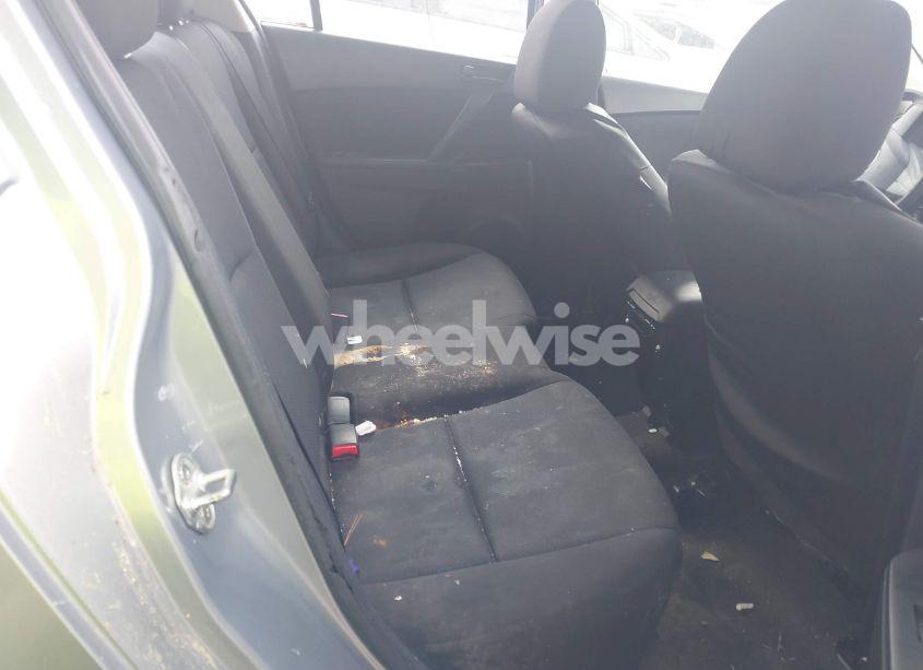 Photo 8 of 2011 Mazda Mazda3 I SPORT (VIN JM1BL1UF2B1481192)