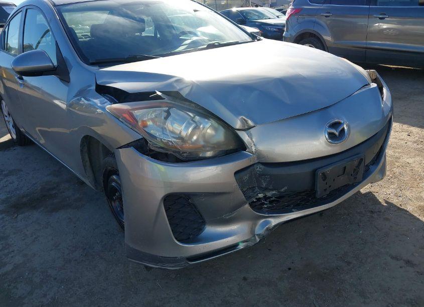 Photo 6 of 2012 Mazda Mazda3 I SPORT (VIN JM1BL1UF2C1523152)