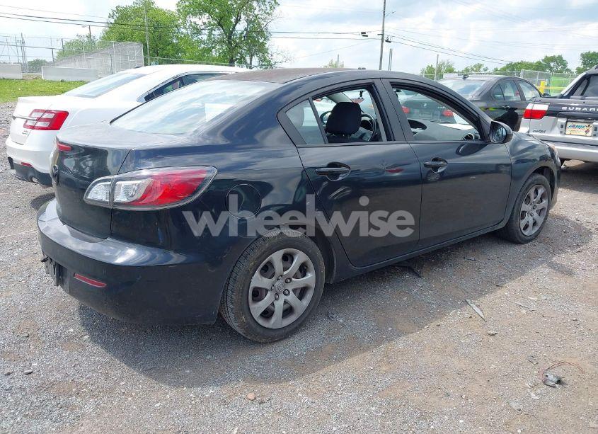 Photo 4 of 2012 Mazda Mazda3 I SPORT (VIN JM1BL1UF2C1631299)