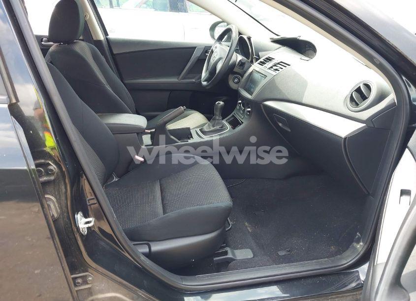 Photo 5 of 2012 Mazda Mazda3 I SPORT (VIN JM1BL1UF2C1631299)