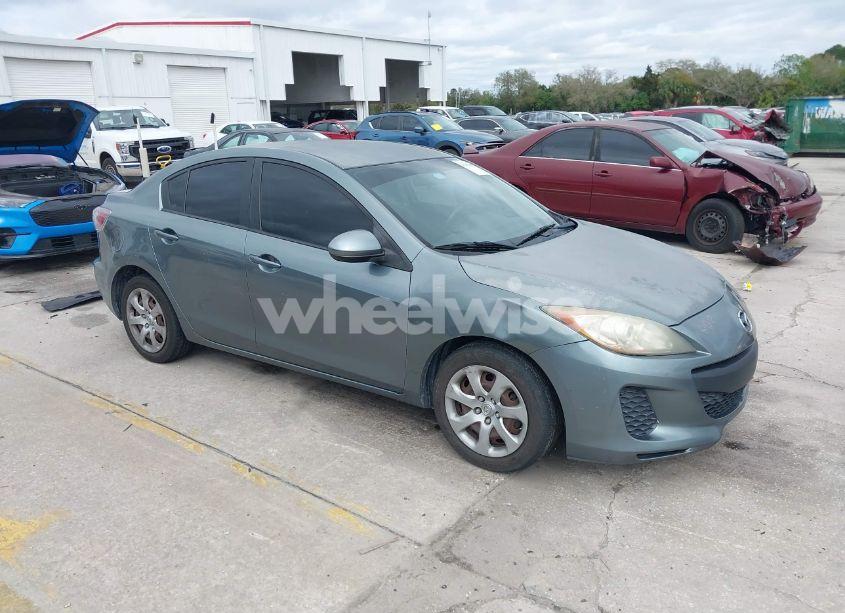 2012 Mazda Mazda3 I SPORT (VIN JM1BL1UF2C1637863) main photo