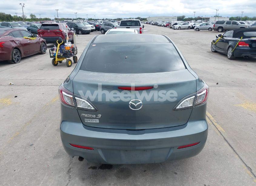 Photo 16 of 2012 Mazda Mazda3 I SPORT (VIN JM1BL1UF2C1637863)