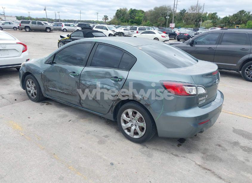 Photo 3 of 2012 Mazda Mazda3 I SPORT (VIN JM1BL1UF2C1637863)