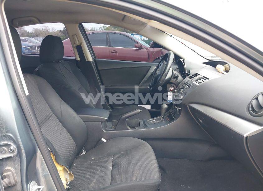 Photo 5 of 2012 Mazda Mazda3 I SPORT (VIN JM1BL1UF2C1637863)