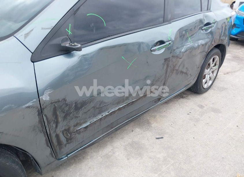 Photo 6 of 2012 Mazda Mazda3 I SPORT (VIN JM1BL1UF2C1637863)