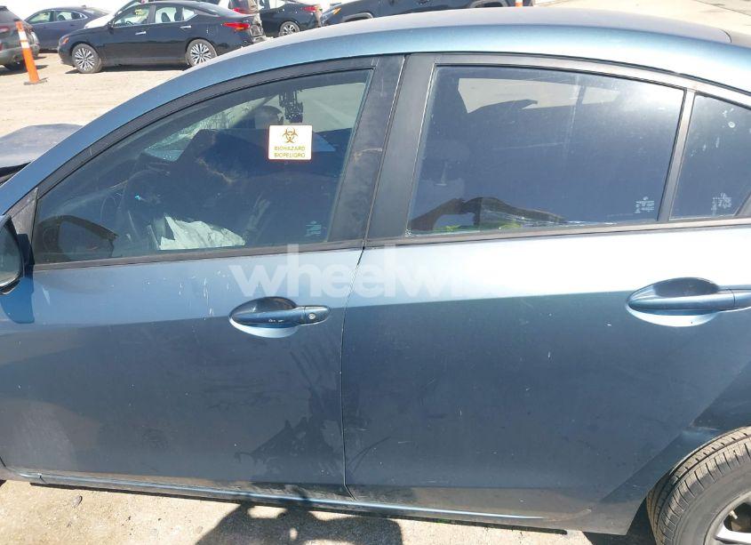 Photo 15 of 2011 Mazda Mazda3 I SPORT (VIN JM1BL1UF3B1408400)