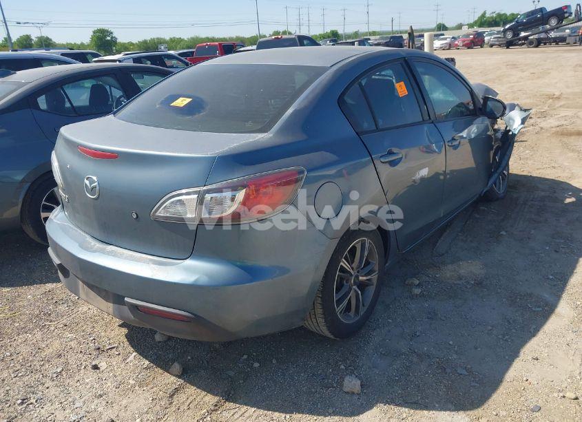 Photo 4 of 2011 Mazda Mazda3 I SPORT (VIN JM1BL1UF3B1408400)