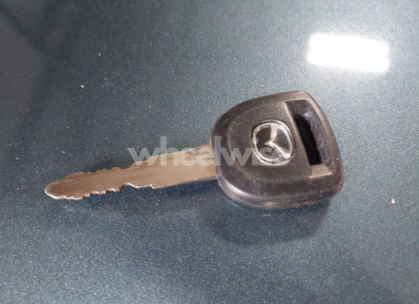 Photo 11 of 2011 Mazda Mazda3 I SPORT (VIN JM1BL1UF3B1901879)