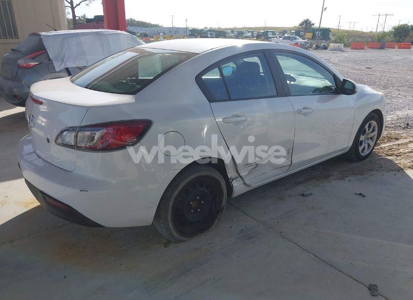 Photo 4 of 2011 Mazda Mazda3 I SPORT (VIN JM1BL1UF3B1903583)