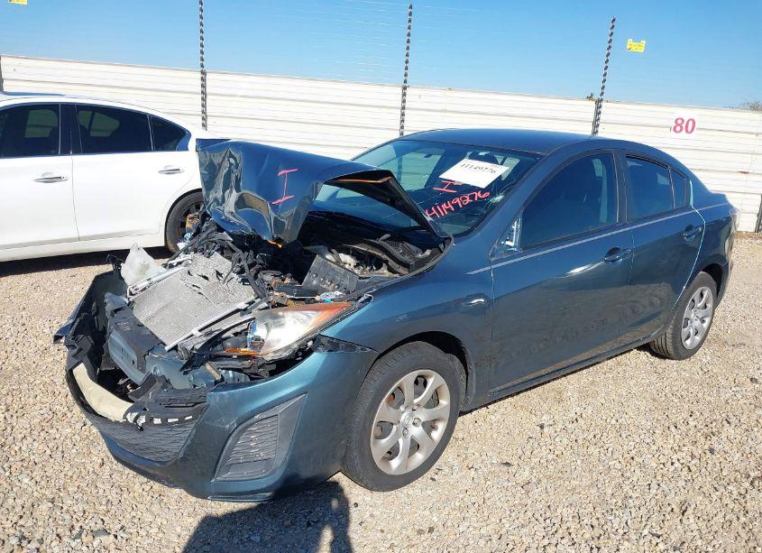 Photo 2 of 2011 Mazda Mazda3 I SPORT (VIN JM1BL1UF4B1366531)