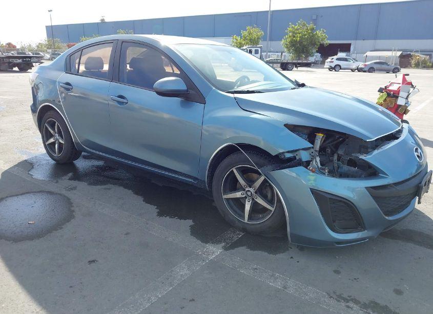 2011 Mazda Mazda3 I SPORT (VIN JM1BL1UF4B1439400) main photo