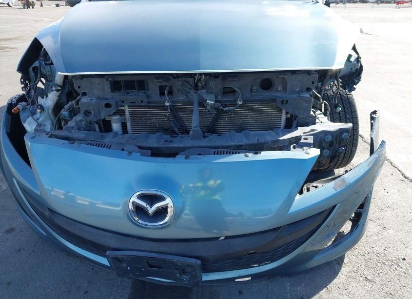 Photo 6 of 2011 Mazda Mazda3 I SPORT (VIN JM1BL1UF4B1439400)