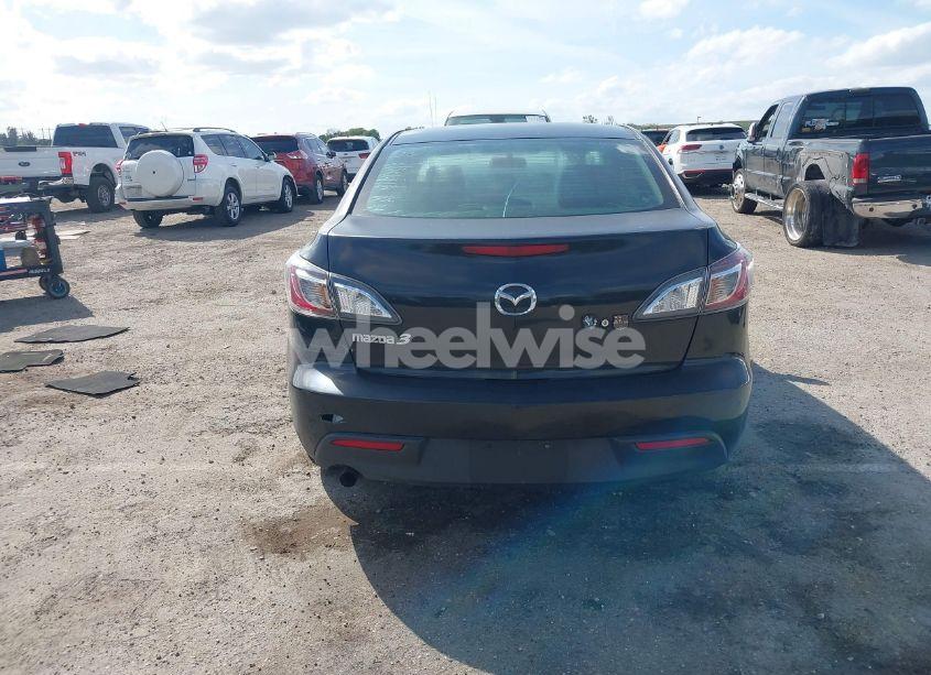 Photo 16 of 2011 Mazda Mazda3 I SPORT (VIN JM1BL1UF4B1481808)