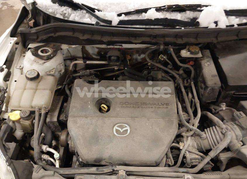 Photo 10 of 2011 Mazda Mazda3 I SPORT (VIN JM1BL1UF5B1380714)