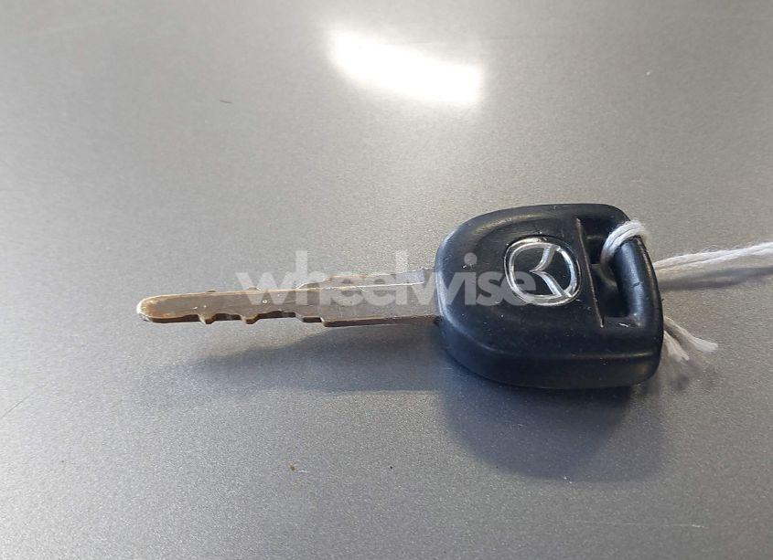 Photo 11 of 2011 Mazda Mazda3 I SPORT (VIN JM1BL1UF5B1407233)