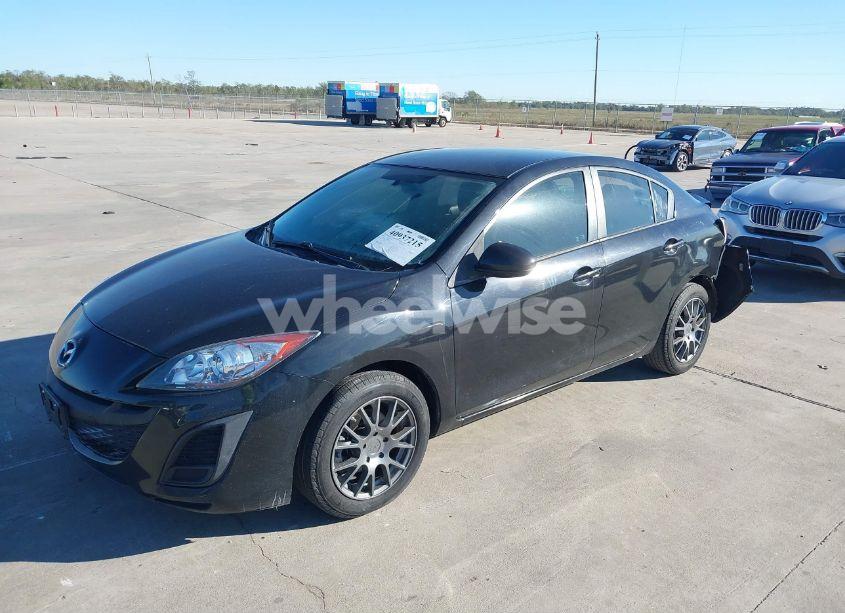 Photo 2 of 2011 Mazda Mazda3 I SPORT (VIN JM1BL1UF5B1430513)