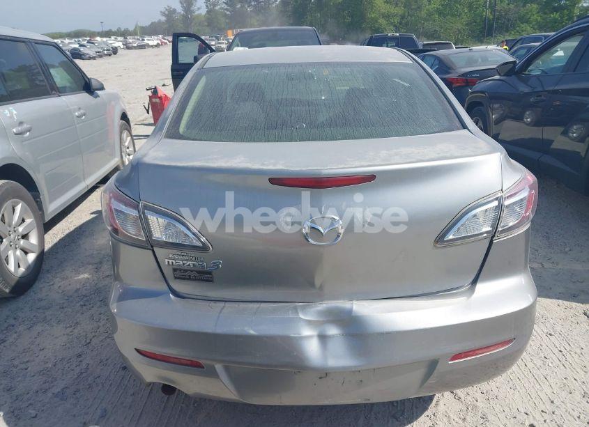 Photo 16 of 2012 Mazda Mazda3 I SPORT (VIN JM1BL1UF5C1577271)