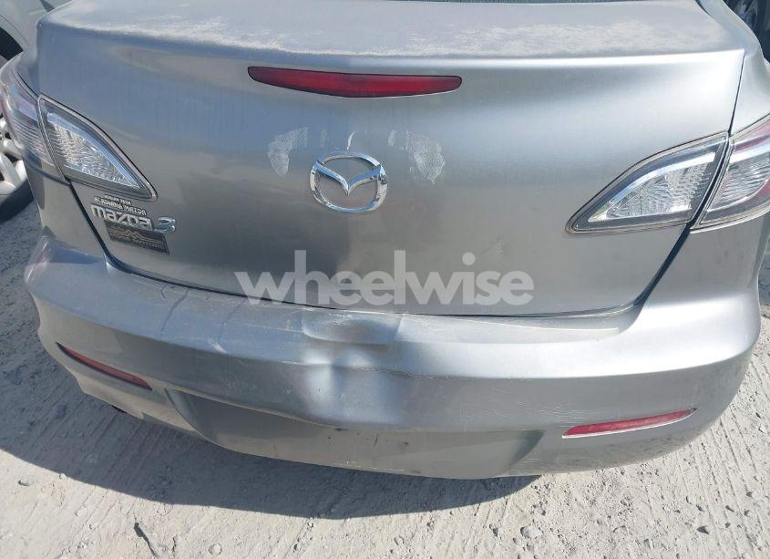 Photo 6 of 2012 Mazda Mazda3 I SPORT (VIN JM1BL1UF5C1577271)