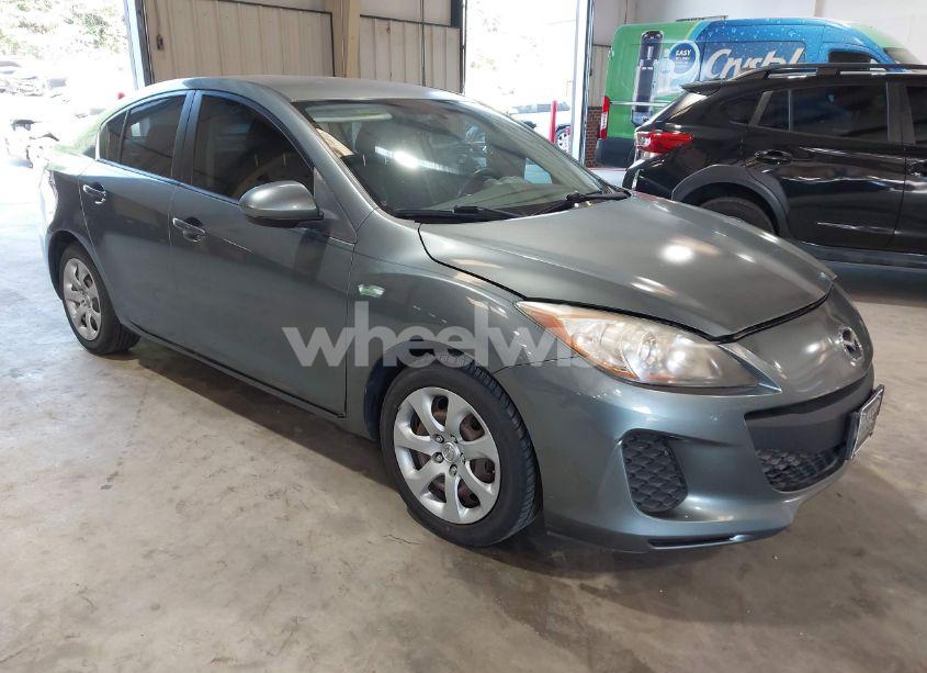 2012 Mazda Mazda3 I SPORT (VIN JM1BL1UF5C1615548) main photo