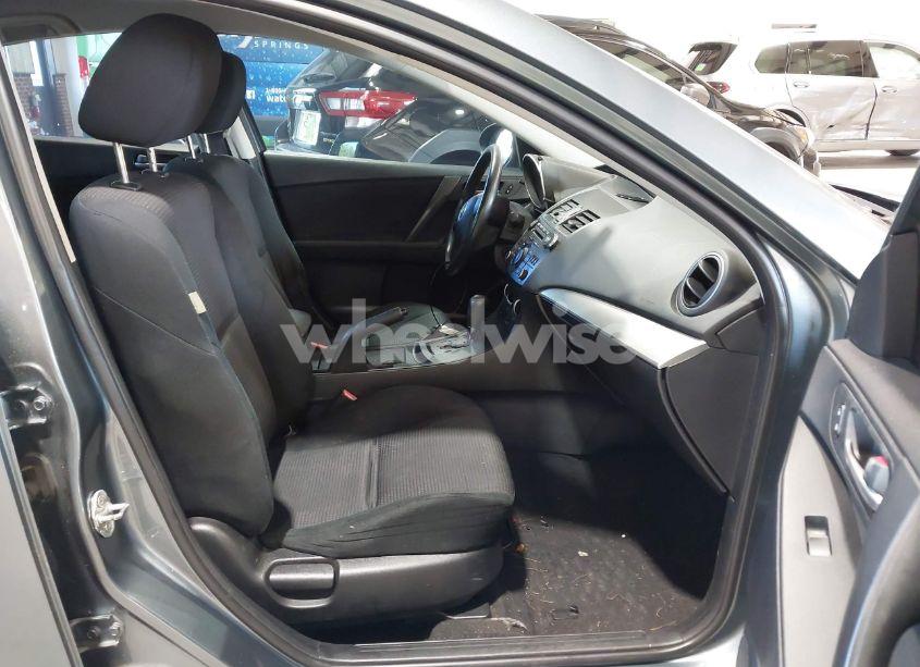 Photo 5 of 2012 Mazda Mazda3 I SPORT (VIN JM1BL1UF5C1615548)