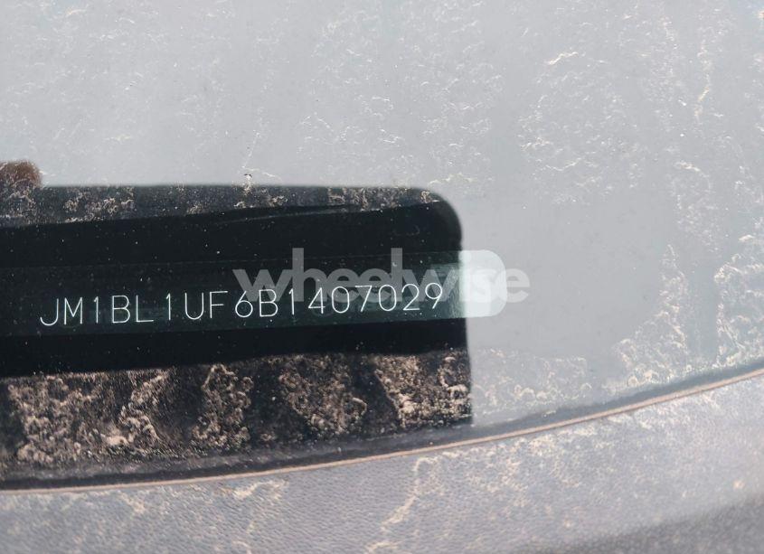 Photo 9 of 2011 Mazda Mazda3 I SPORT (VIN JM1BL1UF6B1407029)