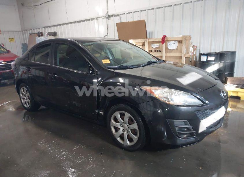 Photo 13 of 2011 Mazda Mazda3 I SPORT (VIN JM1BL1UF6B1491921)