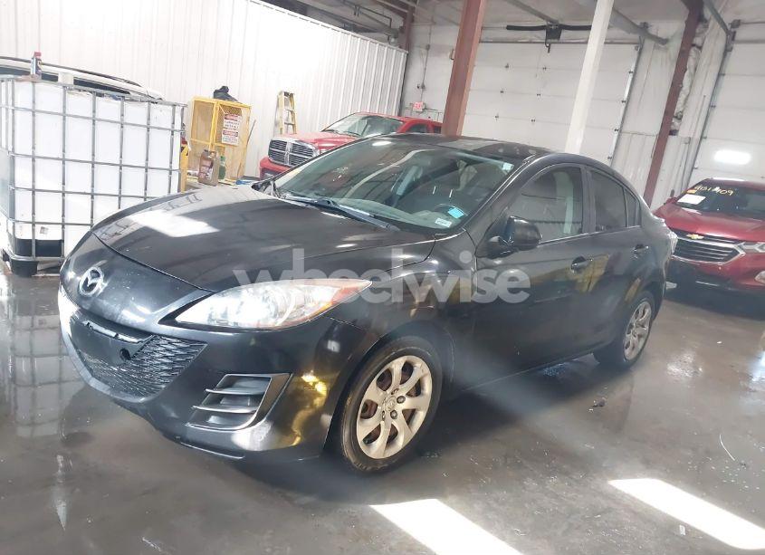 Photo 14 of 2011 Mazda Mazda3 I SPORT (VIN JM1BL1UF6B1491921)