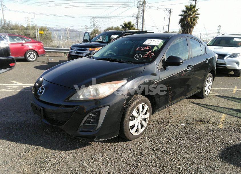 Photo 2 of 2011 Mazda Mazda3 I SPORT (VIN JM1BL1UF7B1395344)