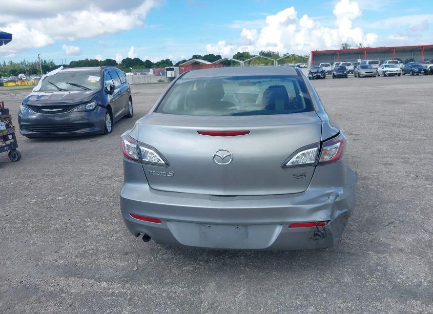 Photo 17 of 2012 Mazda Mazda3 (VIN JM1BL1UF7C1521509)
