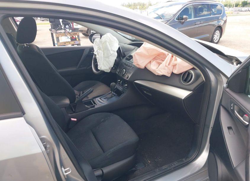 Photo 5 of 2012 Mazda Mazda3 (VIN JM1BL1UF7C1521509)