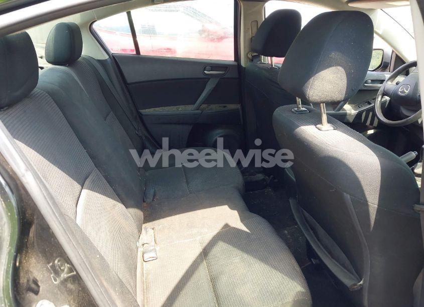 Photo 8 of 2012 Mazda Mazda3 I SPORT (VIN JM1BL1UF7C1527424)