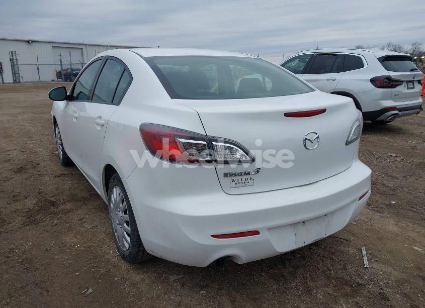 Photo 3 of 2012 Mazda Mazda3 I SPORT (VIN JM1BL1UF7C1557054)