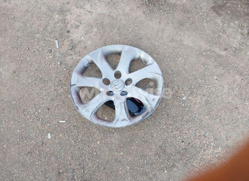 Photo 12 of 2011 Mazda Mazda3 I SPORT (VIN JM1BL1UF8B1436760)