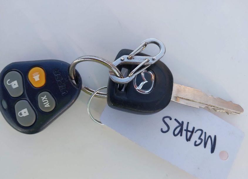 Photo 11 of 2011 Mazda Mazda3 I SPORT (VIN JM1BL1UF8B1461190)